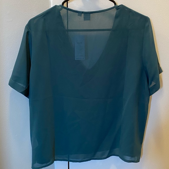 Twik Turquoise Cropped Blouse - Picture 3 of 3